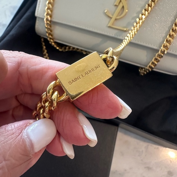 Yves Saint Laurent Kate Small White and Gold Chain Bag - Picture 7 of 13